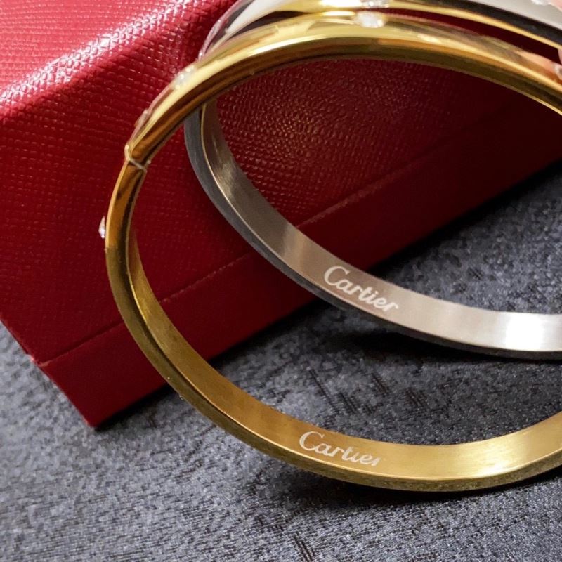 Ca*t1er bracelets